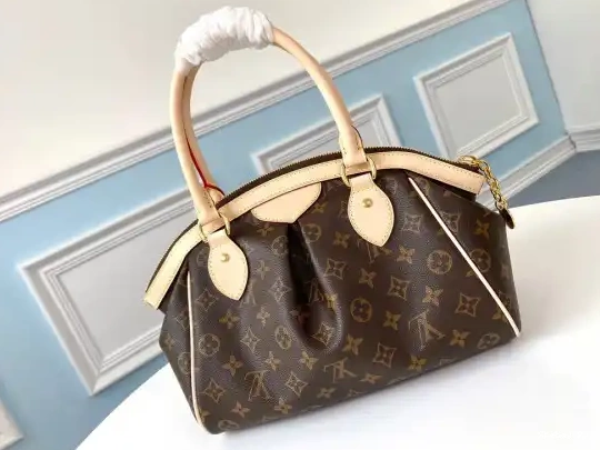 LOUIS VUITTON TIVOLI 0525